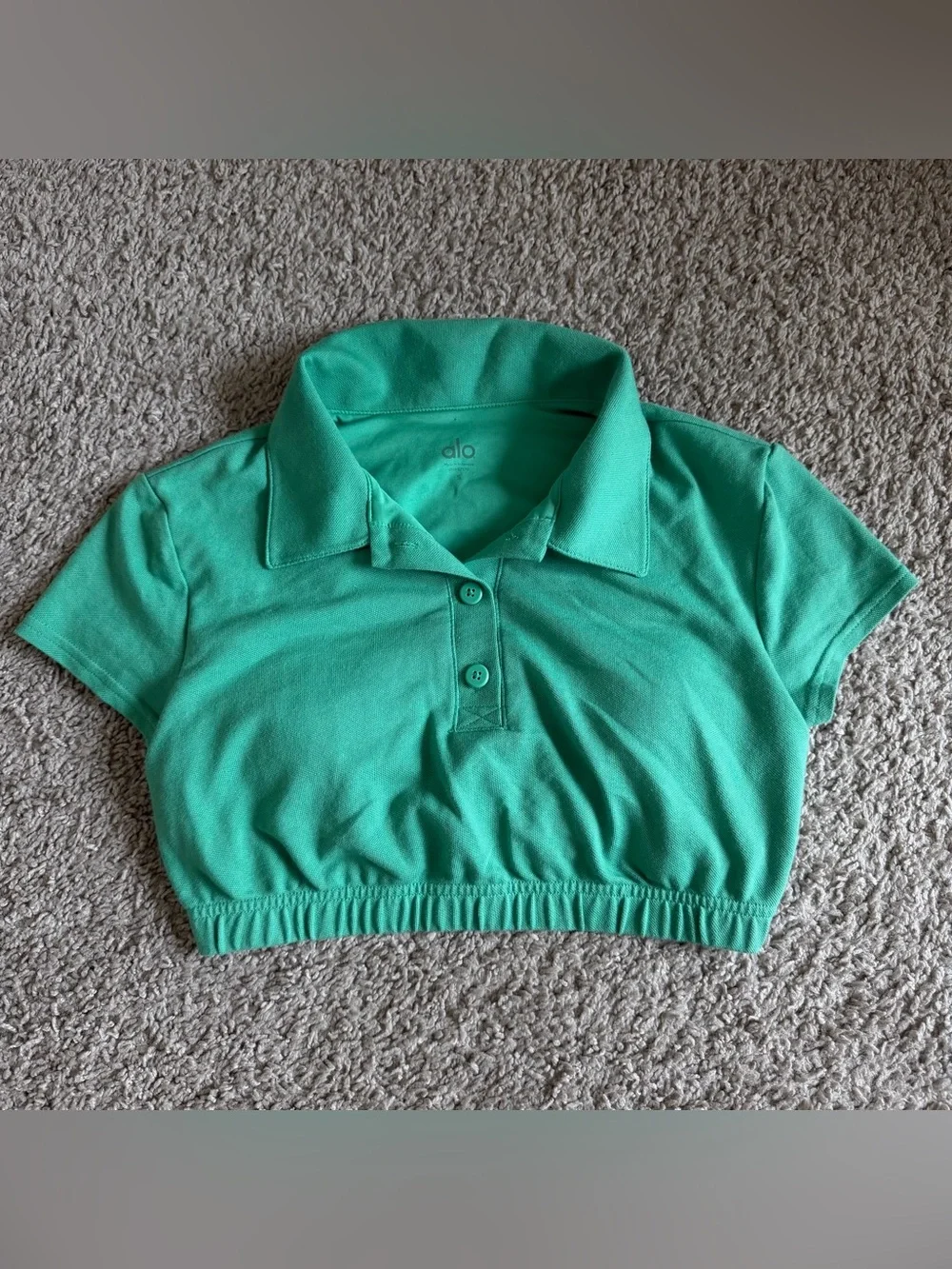 Alo Yoga Cropped Prestige Polo